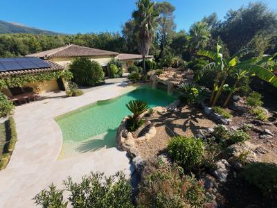 Villa - 469 m² - 9 pièces