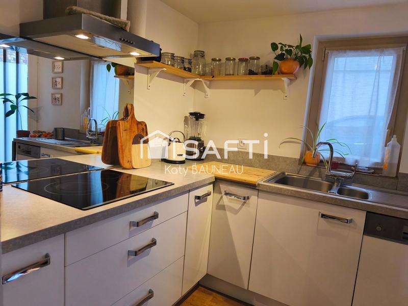 Maison - 92 m² - 4 pièces