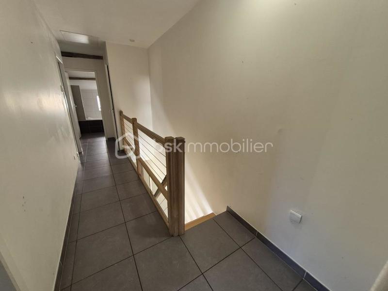 Maison - 102 m² - 4 pièces