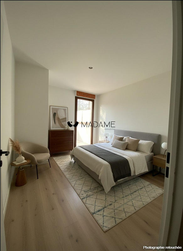 Appartement - 81 m² - 4 pièces
