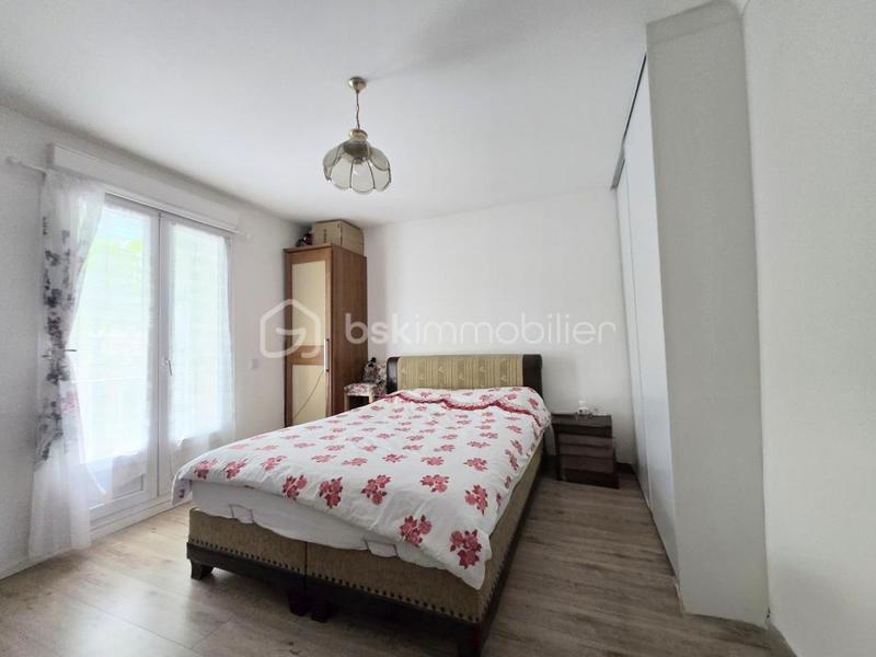 Maison - 137 m² - 6 pièces