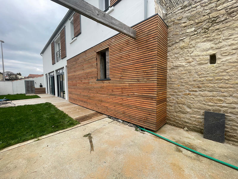 Maison - 410 m² - 6 pièces