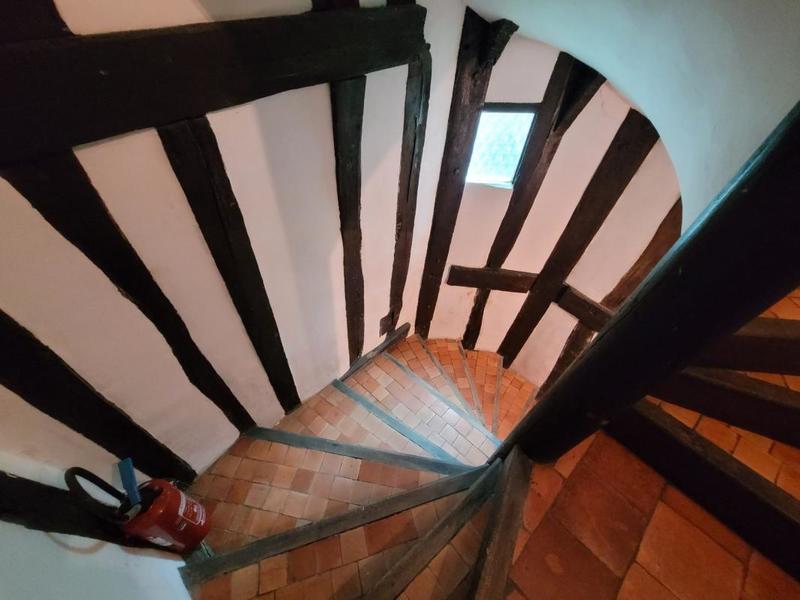 Appartement ancien - 65 m² - 3 pièces