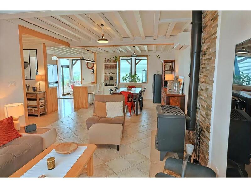 Maison - 152 m² - 8 pièces