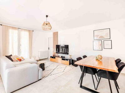 Maison - 210 m² - 8 pièces