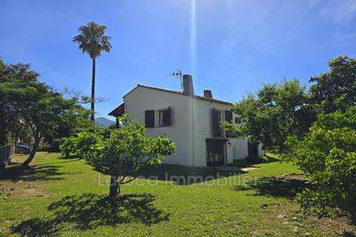Villa - 130 m² - 5 pièces