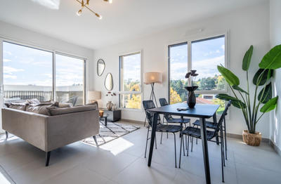 Appartement - 90 m² - 4 pièces