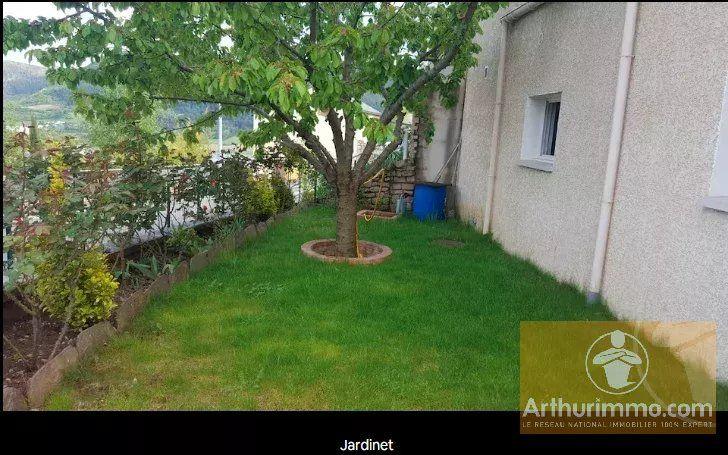 Maison - 274 m² - 10 pièces