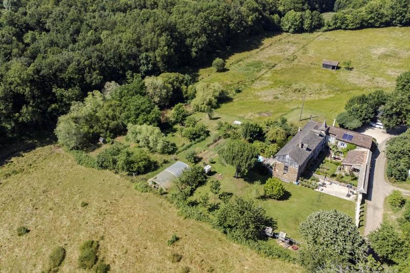 Maison en pierre - 300 m² - 11 pièces