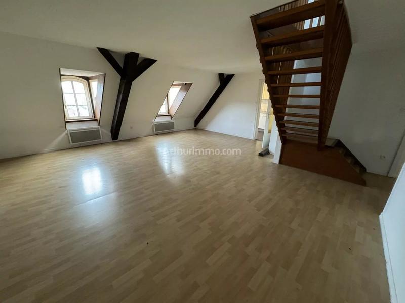 Appartement - 100 m² - 4 pièces