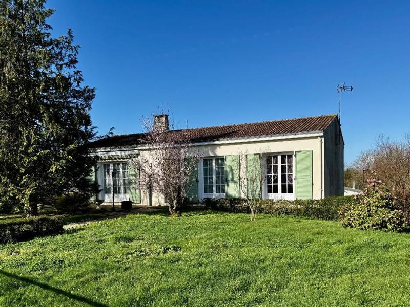 Maison - 104 m² - 4 pièces