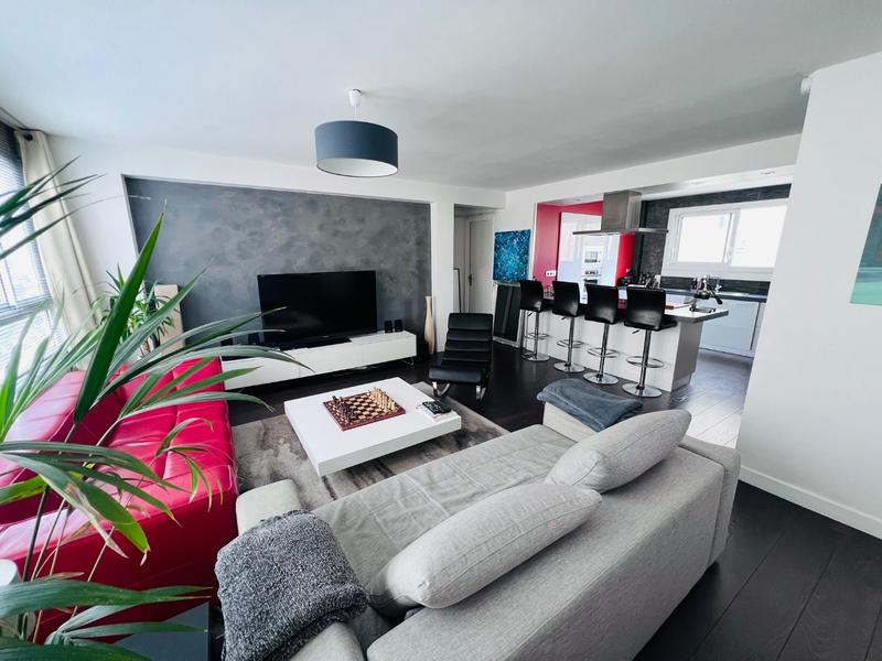 Appartement - 80 m² - 4 pièces