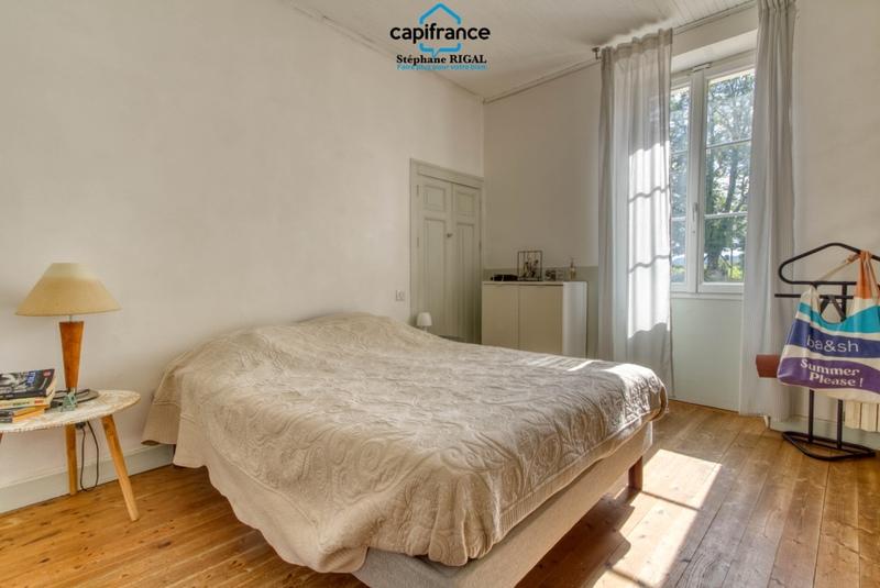 Propriété - 156 m² - 6 pièces