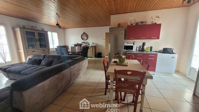 Maison - 80 m² - 4 pièces