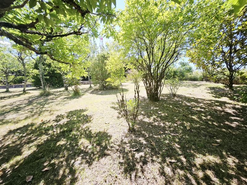 Maison - 9 597 m² - 5 pièces