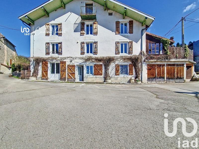 Maison de village - 250 m² - 9 pièces