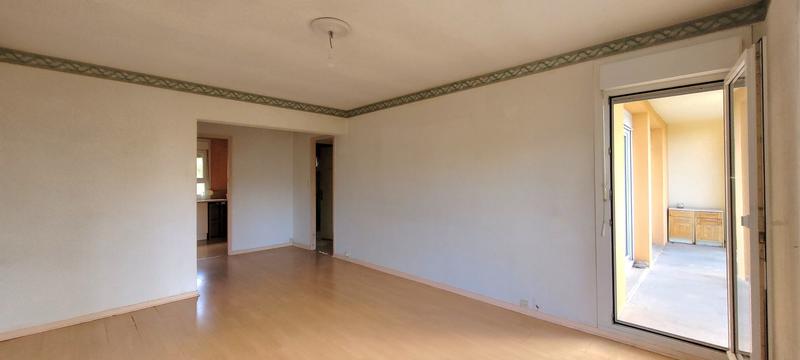 Appartement - 85 m² - 5 pièces