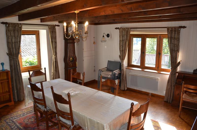 Maison en pierre - 104 m² - 5 pièces