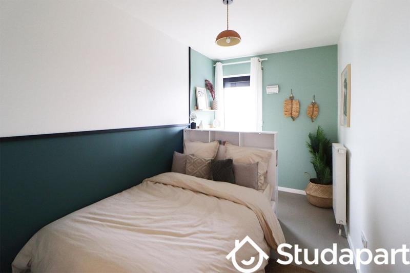 Chambre - 10 m² - 1 pièce