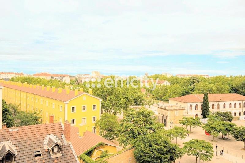 Appartement - 64 m² - 3 pièces