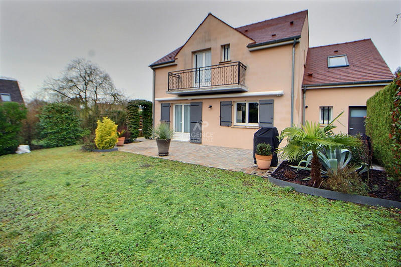 Maison - 134 m² - 6 pièces