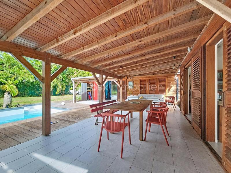 Bungalow - 109 m² - 5 pièces