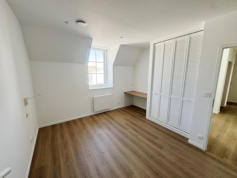 Maison - 262 m² - 11 pièces