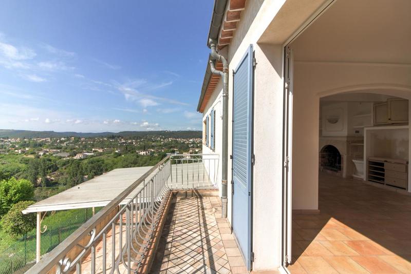 Villa - 181 m² - 6 pièces