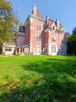 Château - 433 m² - 12 pièces
