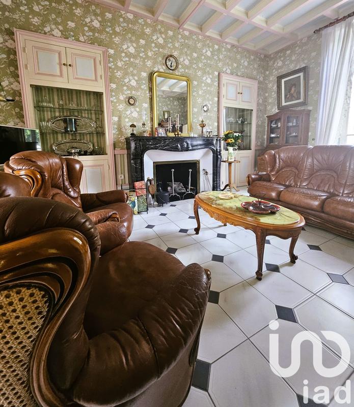 Maison - 265 m² - 11 pièces