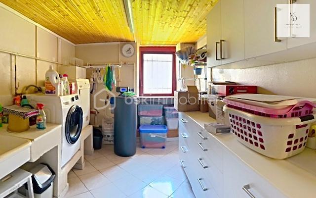 Maison de village - 189 m² - 9 pièces