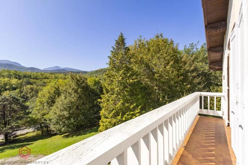 Villa - 203 m² - 7 pièces