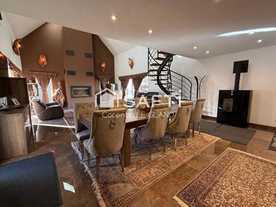 Maison - 175 m² - 6 pièces