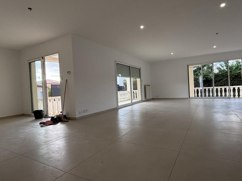 Villa - 190 m² - 8 pièces