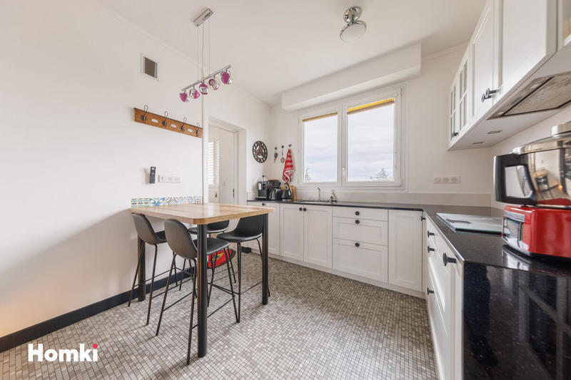 Appartement - 140 m² - 5 pièces