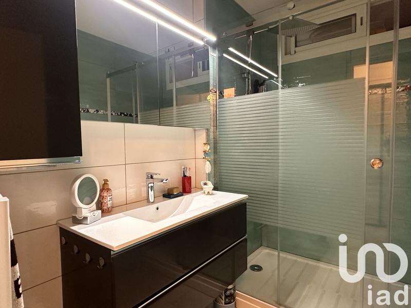 Appartement - 75 m² - 3 pièces