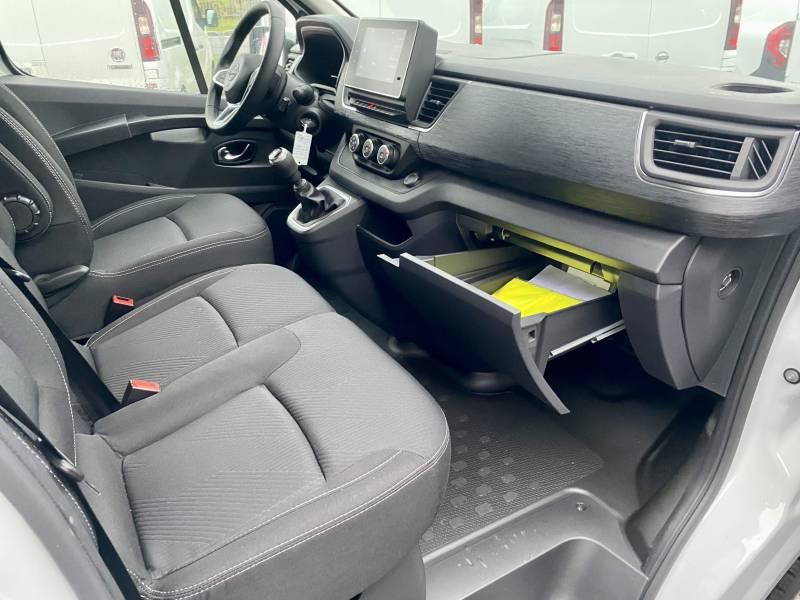 Nissan Primastar Fourgon L2h1 3t1 2.0 Dci 150 s/S Bvm n-Connecta