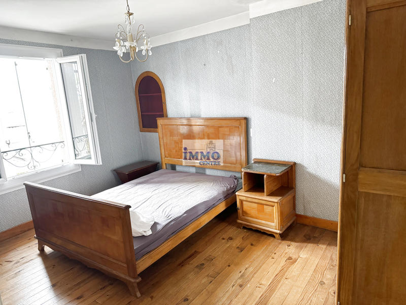 Maison - 91 m² - 7 pièces