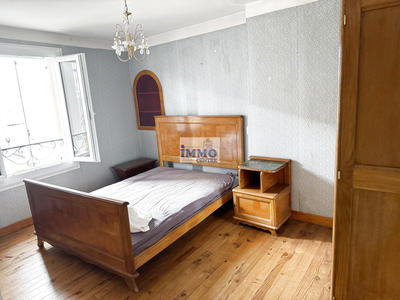 Maison - 91 m² - 7 pièces