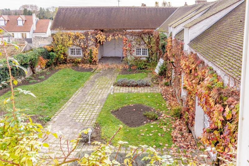 Maison - 353 m² - 9 pièces