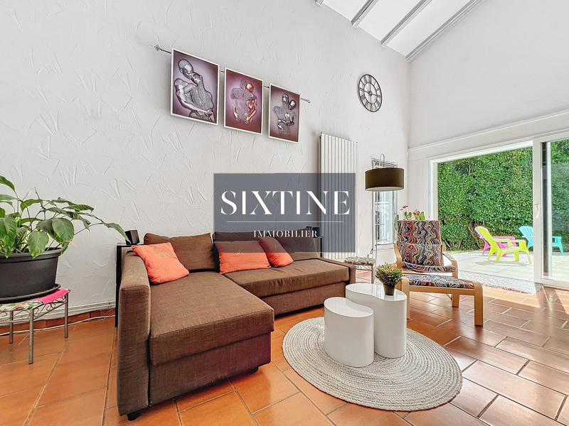 Maison - 197 m² - 9 pièces