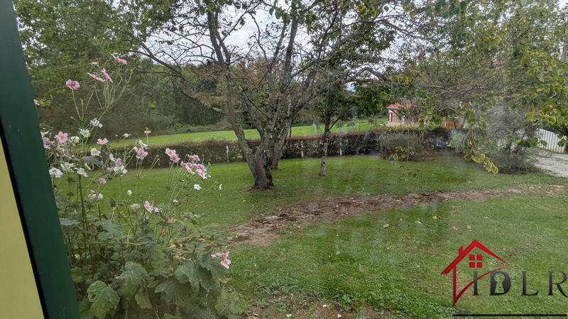 Maison - 210 m² - 6 pièces