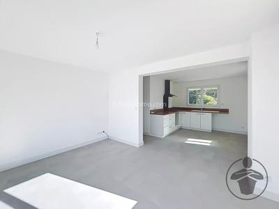 Maison - 73 m² - 4 pièces