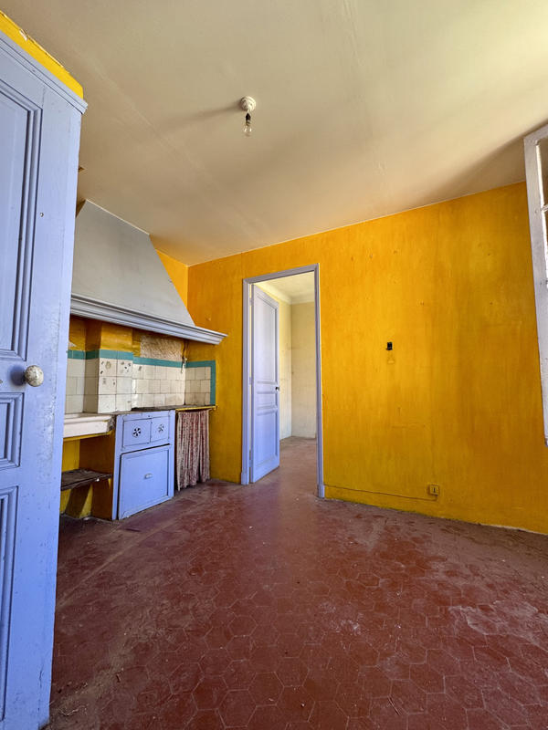 Maison - 196 m² - 9 pièces