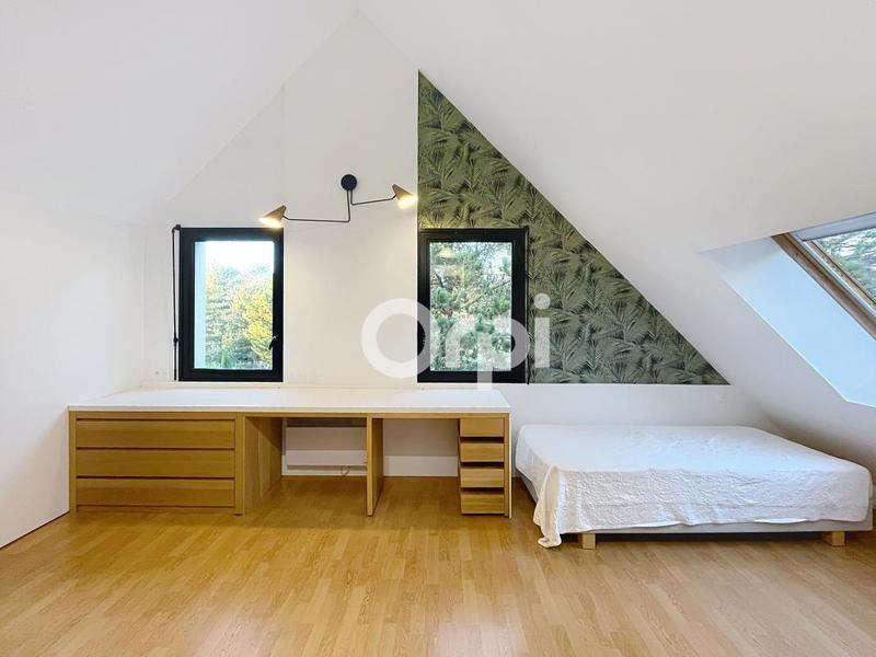 Maison - 170 m² - 5 pièces