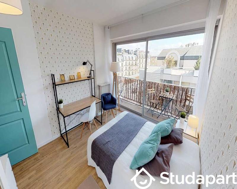 Chambre - 80 m² - 1 pièce