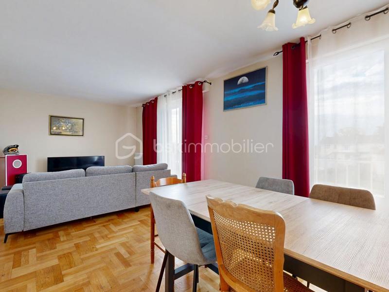 Maison - 161 m² - 6 pièces