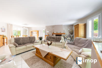 Maison - 263 m² - 10 pièces