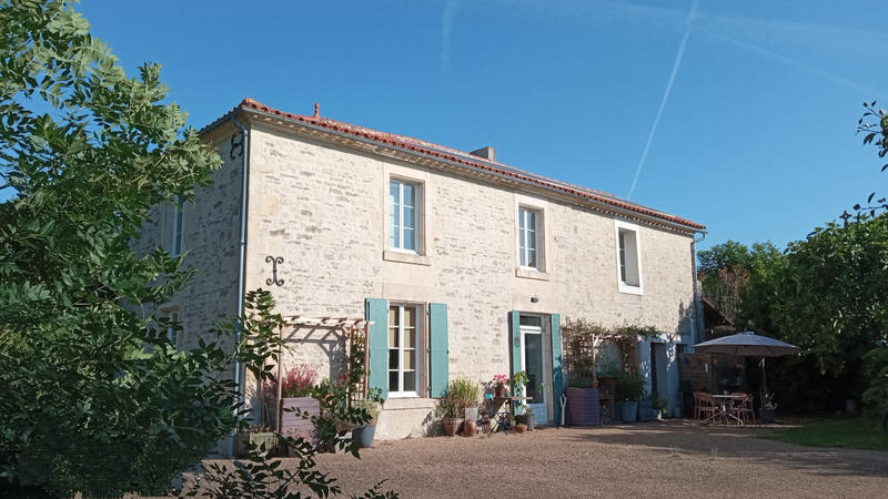 Maison - 175 m² - 6 pièces