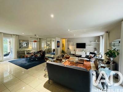 Maison - 138 m² - 5 pièces